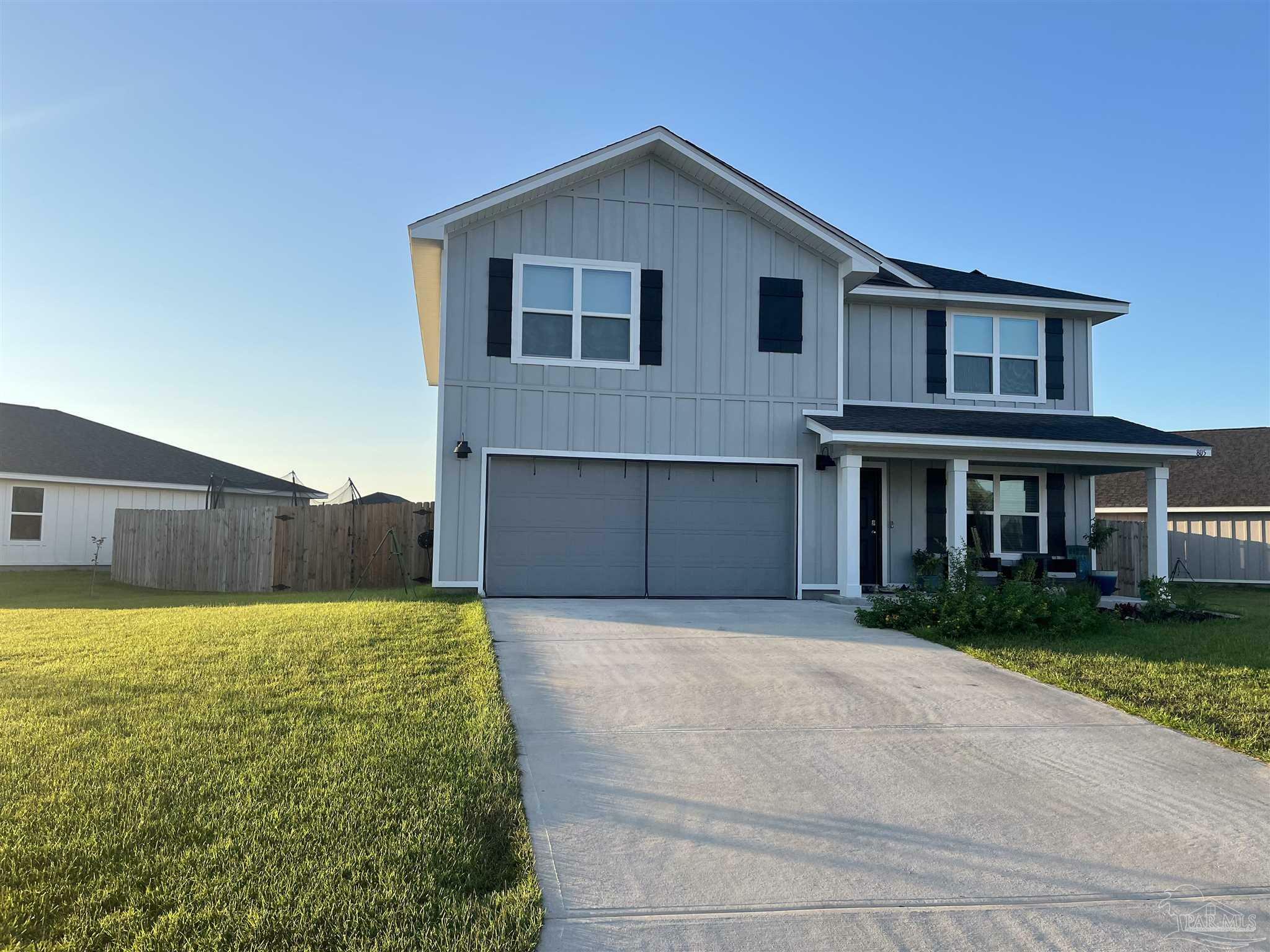 Property Photo: 805 Otto Loop FL 32539