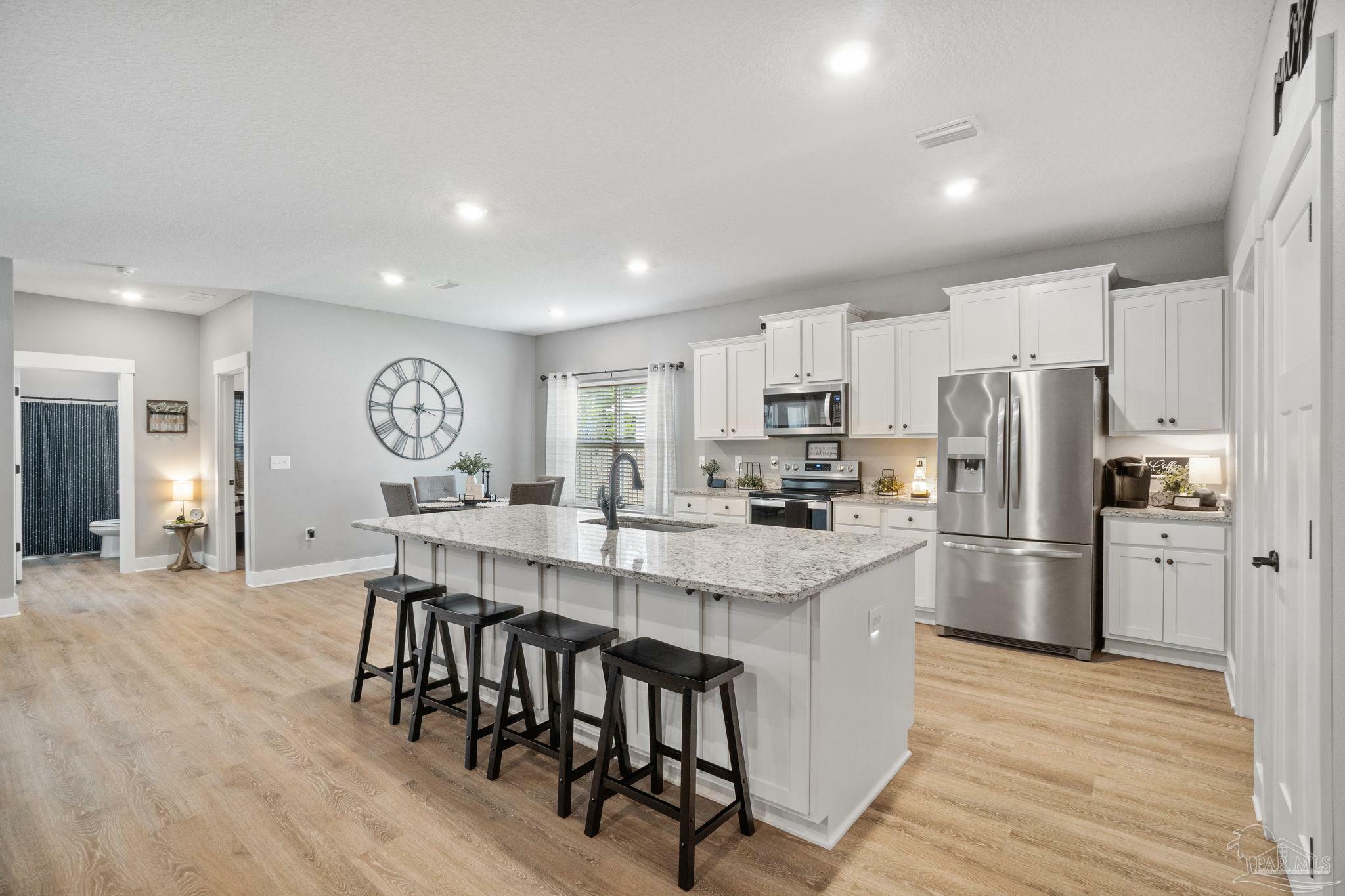 Property Photo: 4466 Water Leaf Cv FL 32563