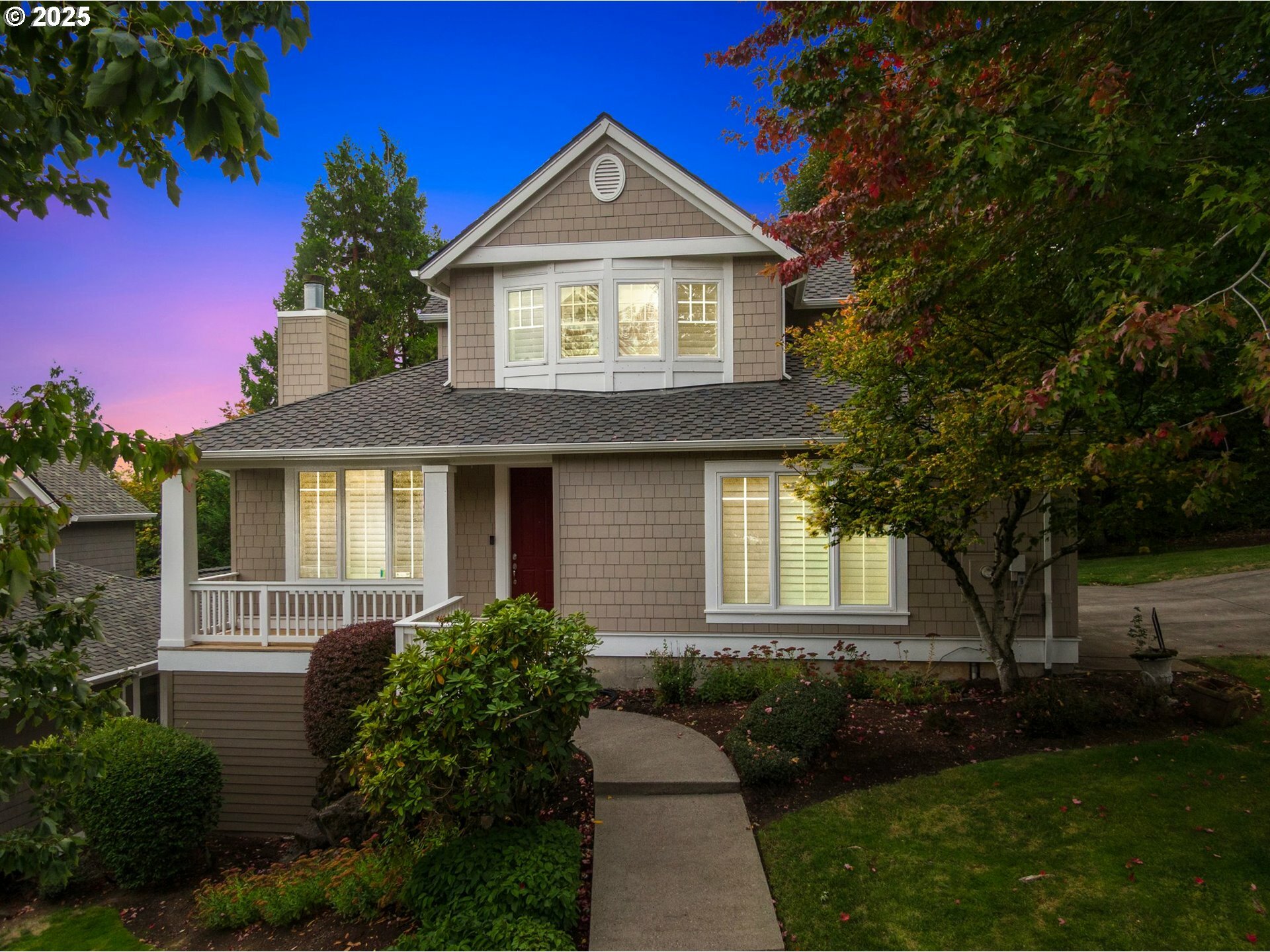 2541 NW Marsden Pl  Portland OR 97229 photo