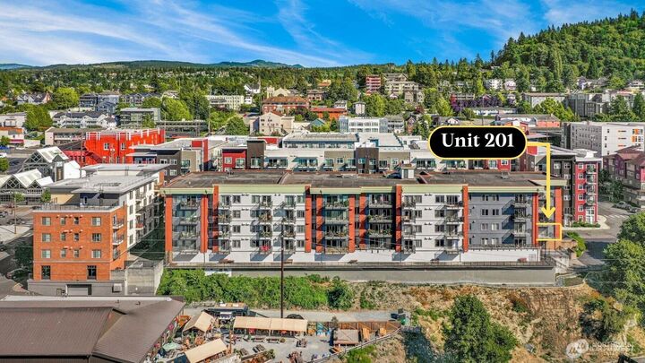 Property Photo:  1015  Railroad Avenue 201  WA 98225 