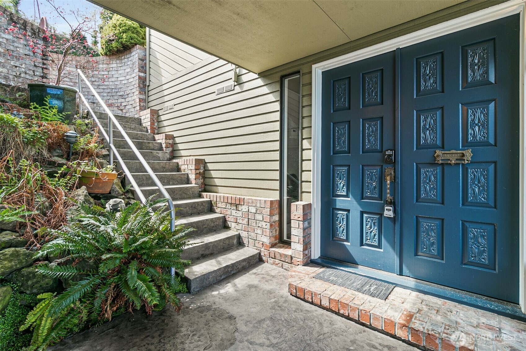 Property Photo: 9750 Rainier Avenue S WA 98118