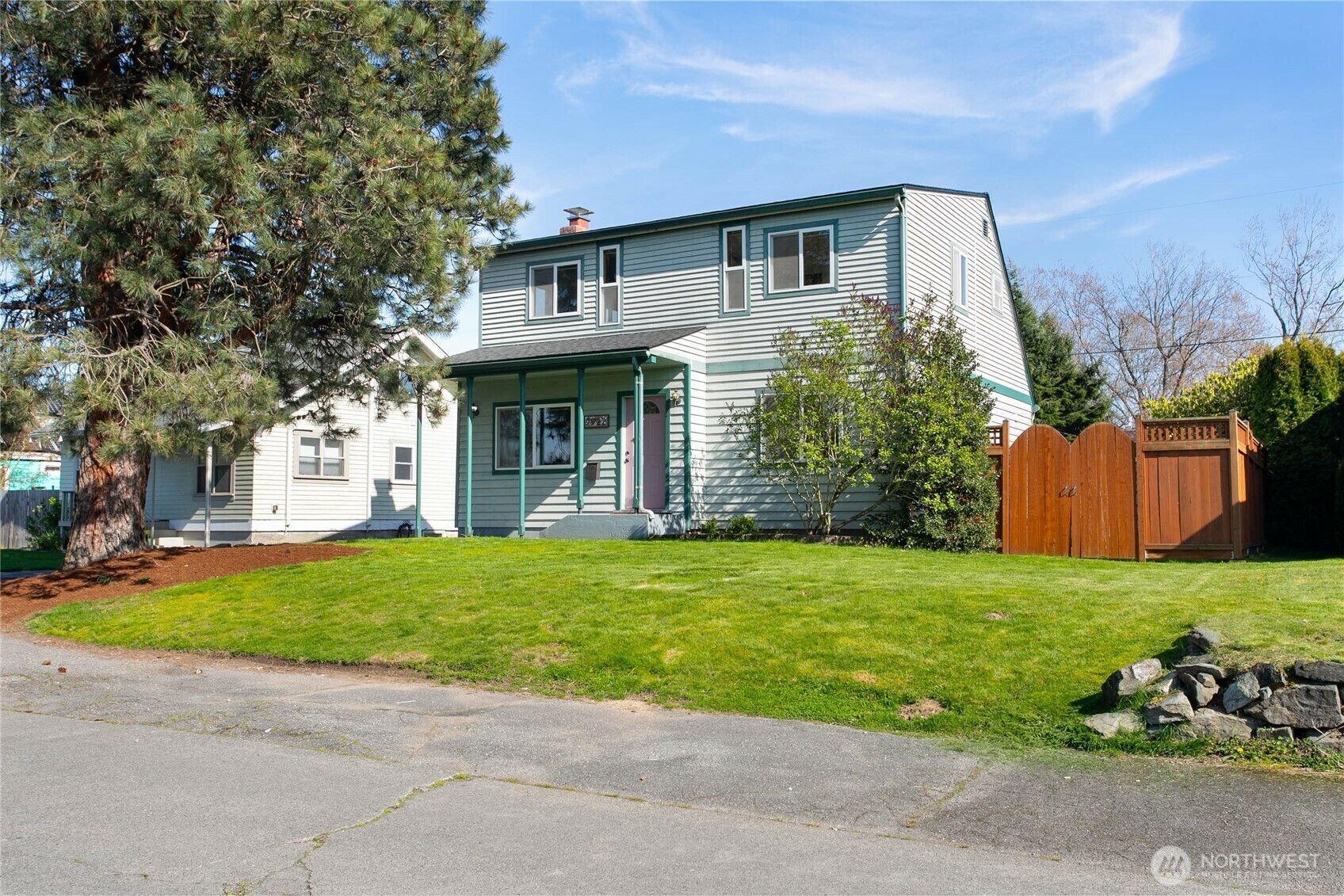 2922  Victor Street  Bellingham WA 98225 photo