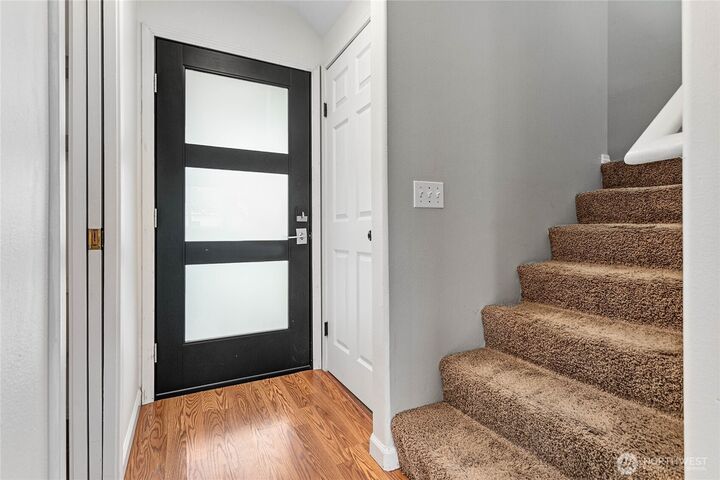 Property Photo:  2014 E Illinois Street  WA 98226 