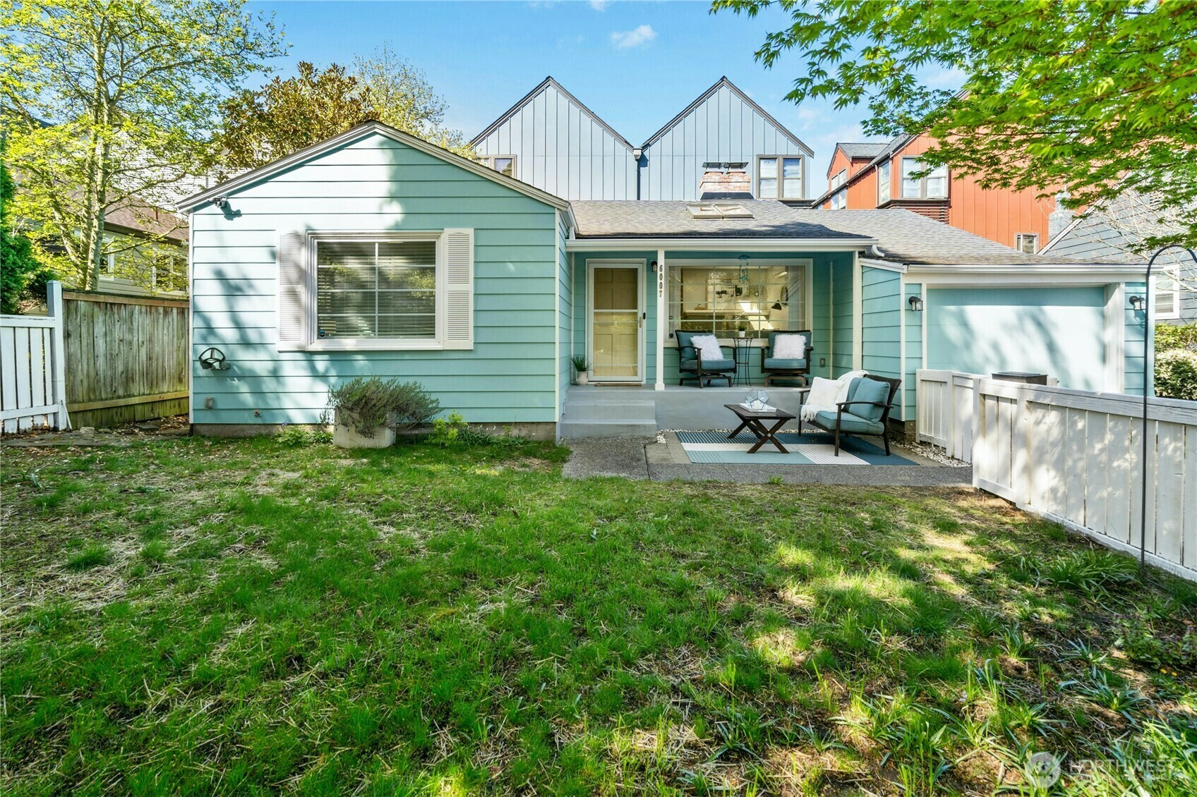 6007  Fauntleroy Way SW  Seattle WA 98136 photo