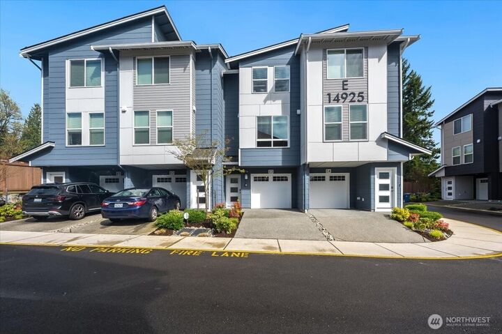 Property Photo:  14925  44th Avenue W E3  WA 98087 