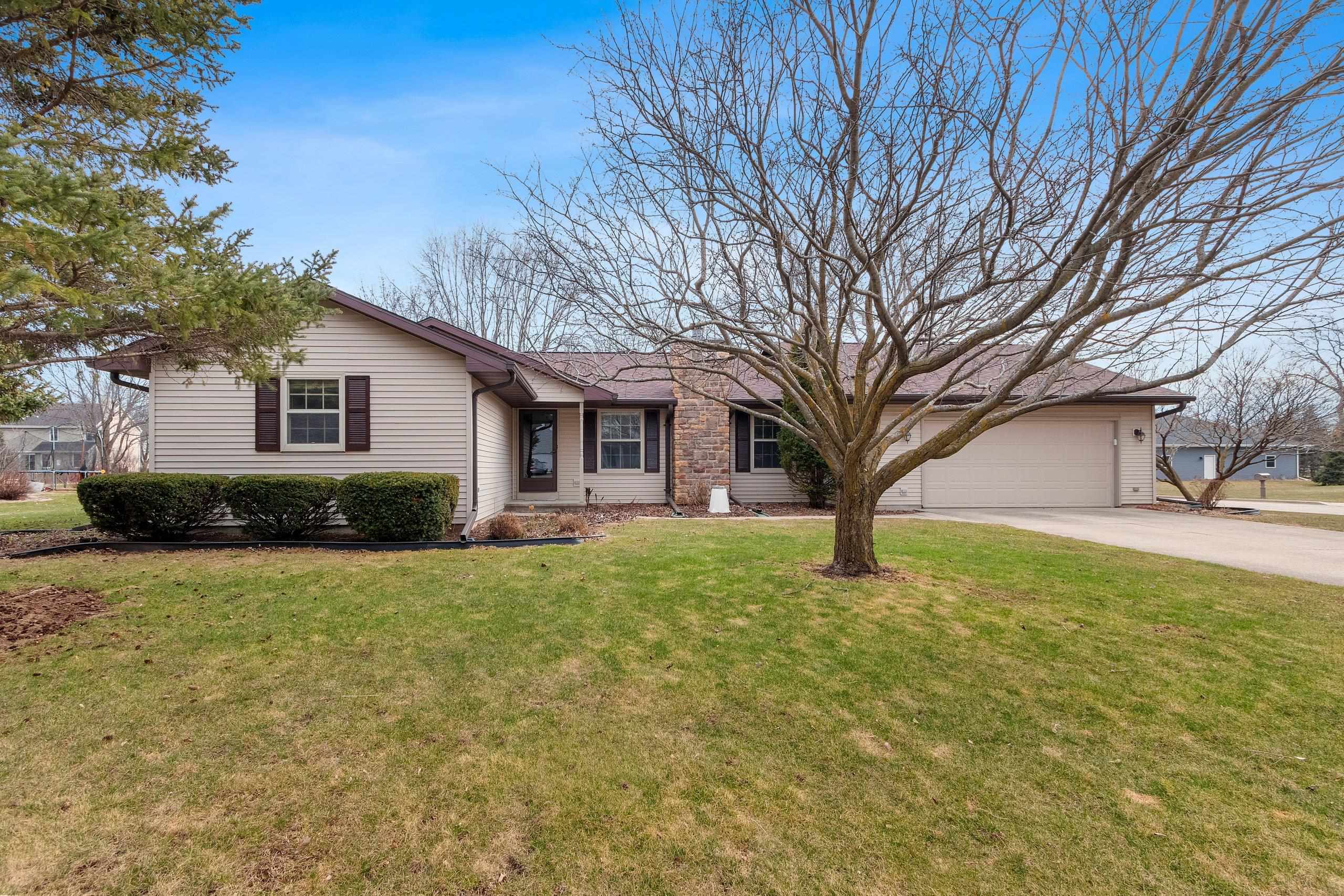 Property Photo: 976 Stuart Court WI 54956