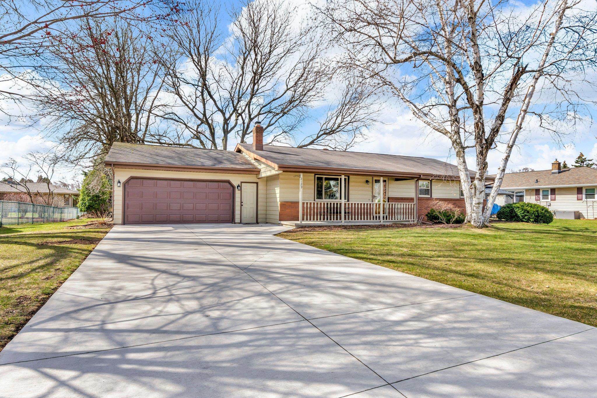2129 W Roberts Avenue  Appleton WI 54914 photo