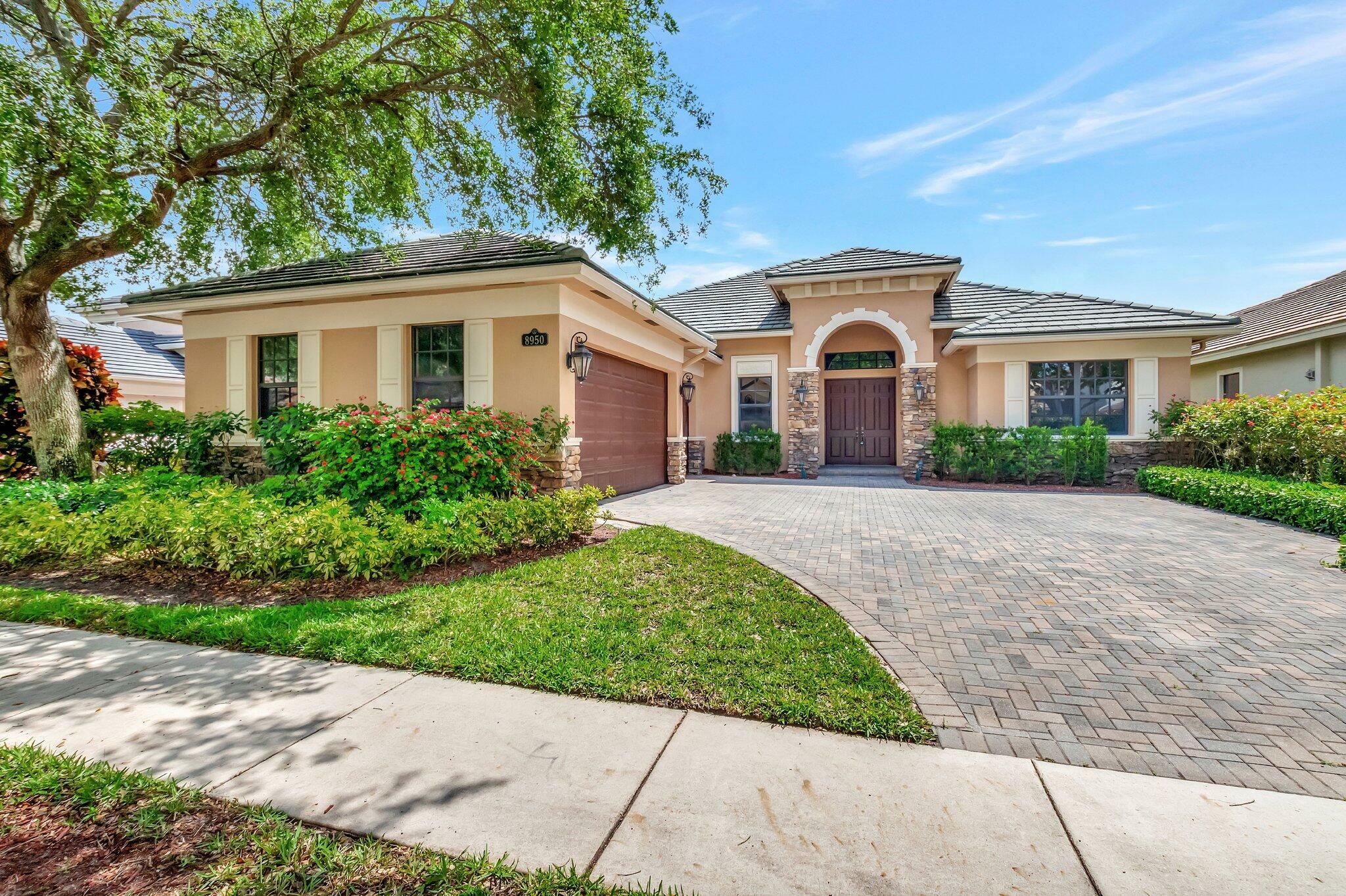 Property Photo: 8950 Equus Circle FL 33472