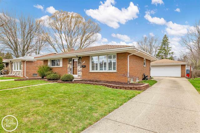 Property Photo: 29314 Meadowlark Street MI 48154