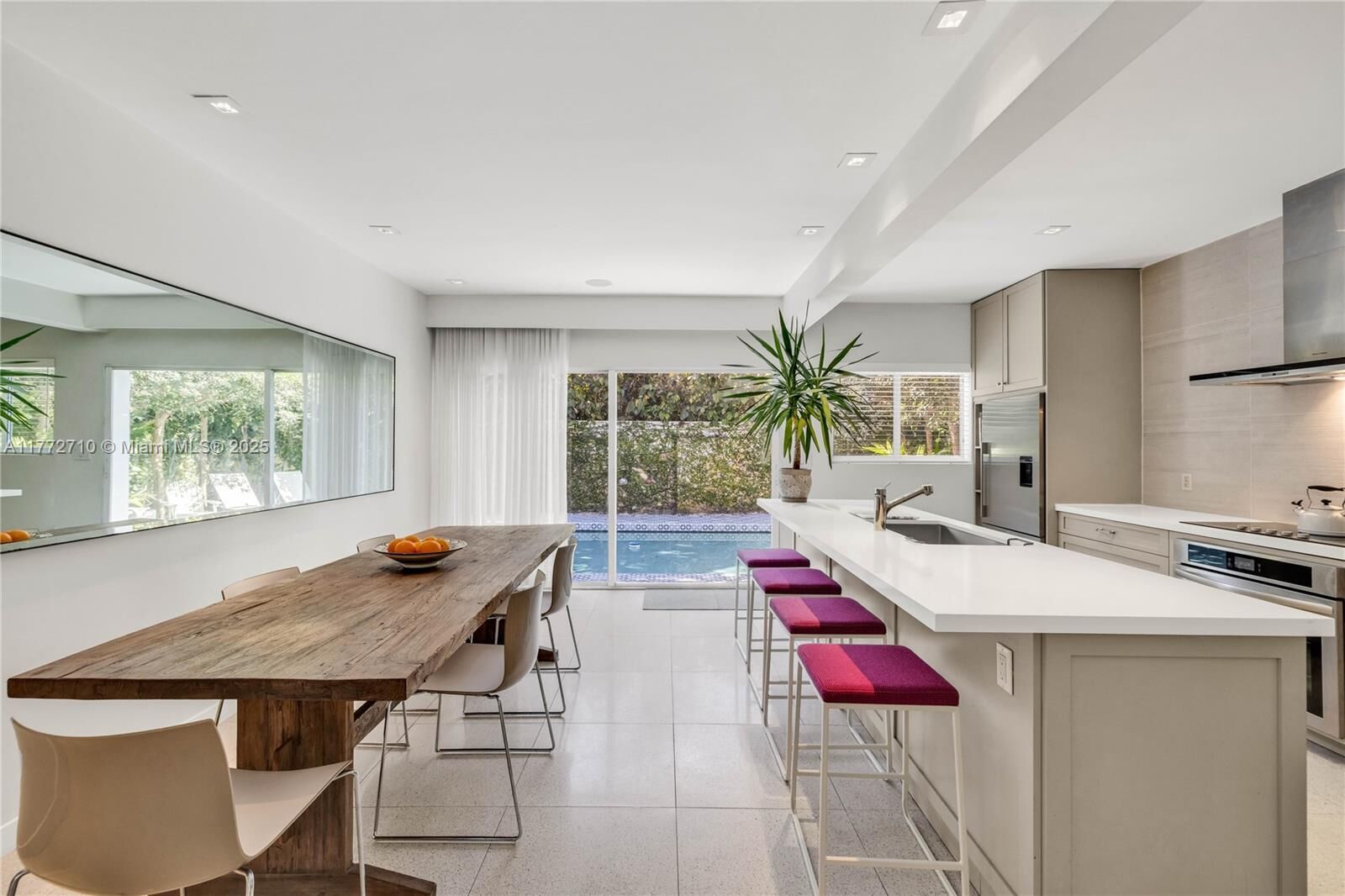 Property Photo: 420 NE 87 St FL 33138
