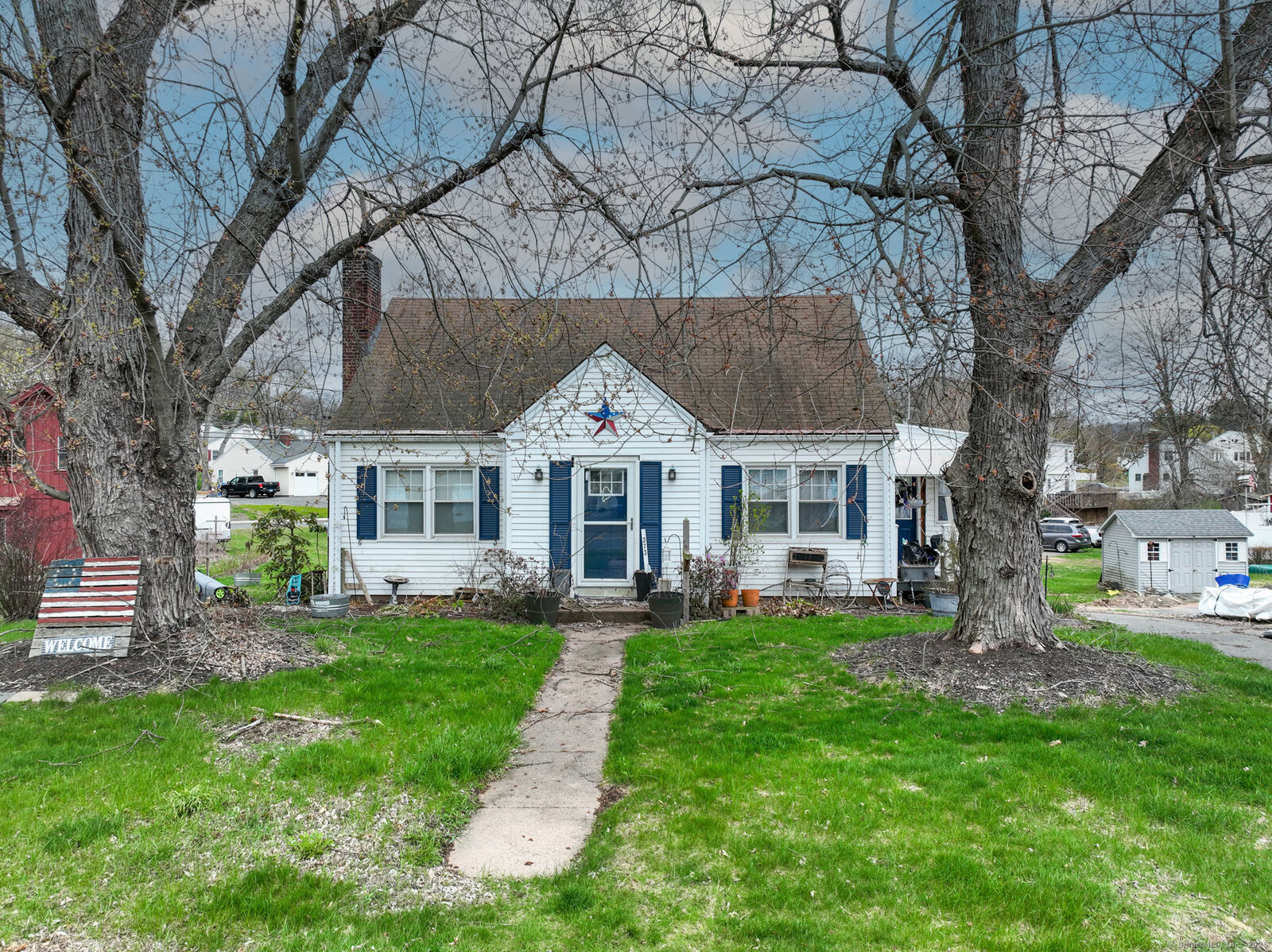 Property Photo:  373 Parker Street  CT 06042 