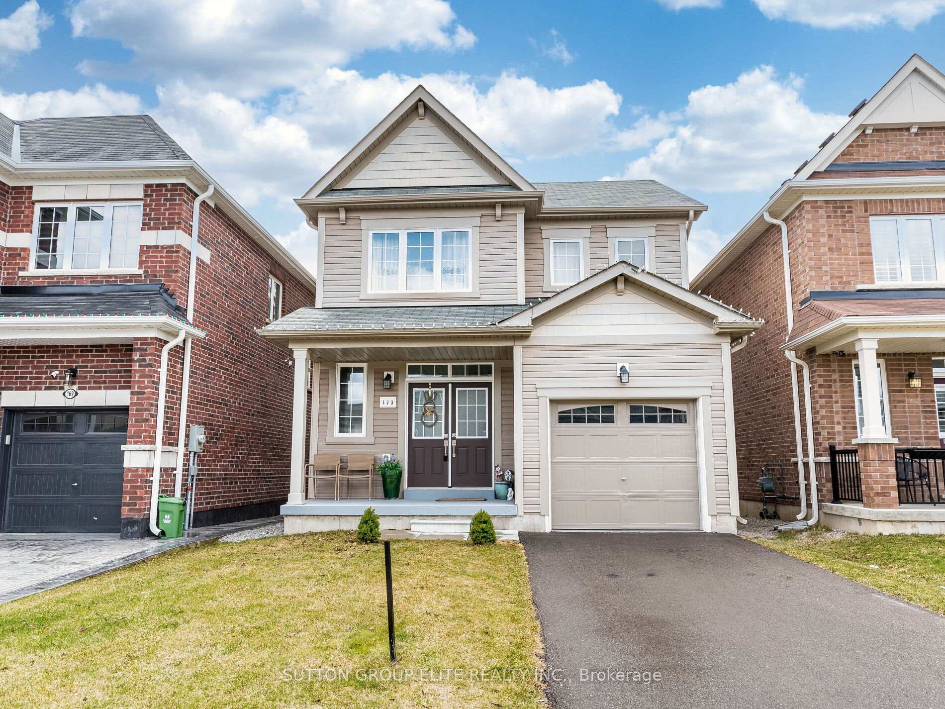 Property Photo: 173 Kinsman Drive ON L0R 1C0