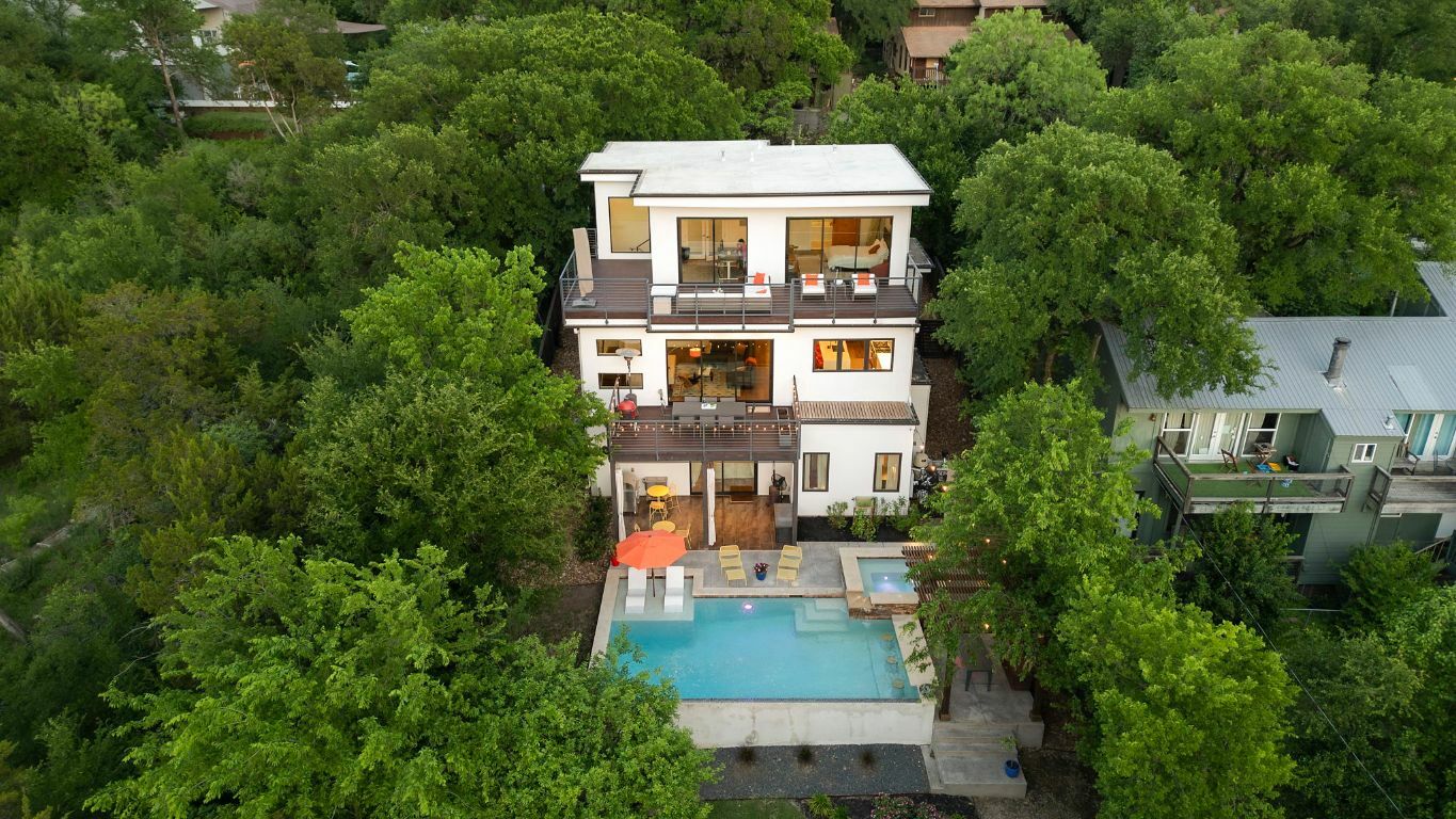 Property Photo: 2004 Westridge Drive TX 78704