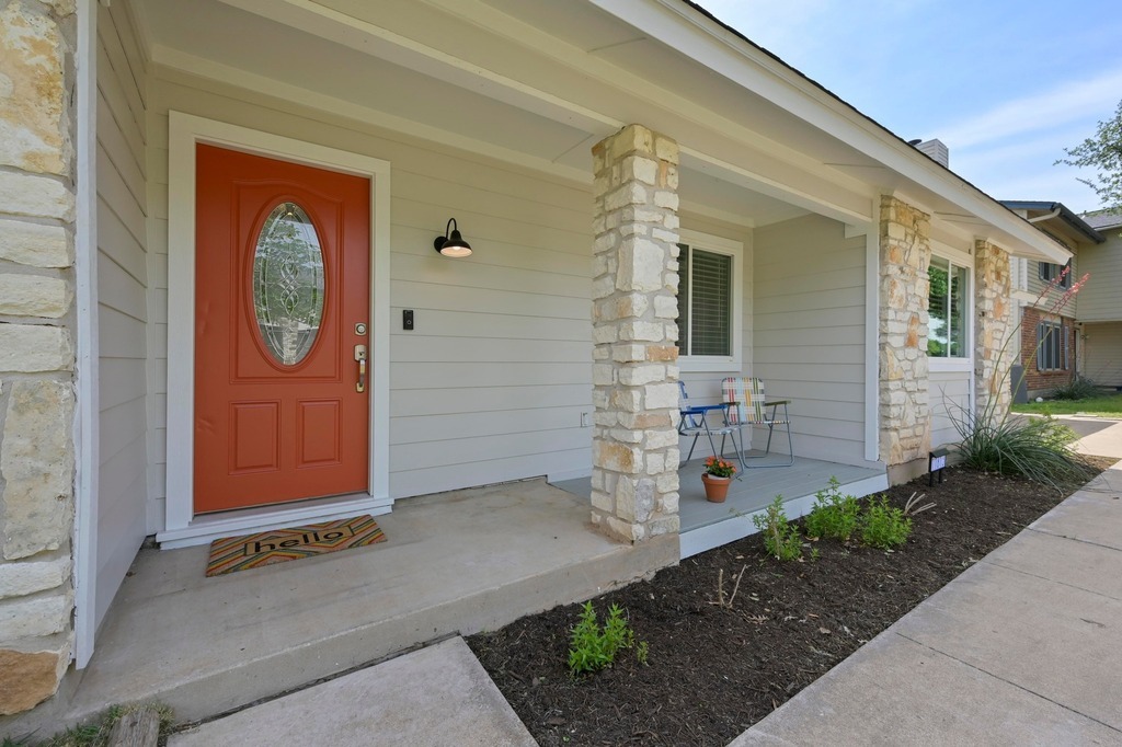 Property Photo: 11813 Buggy Whip Trail TX 78750