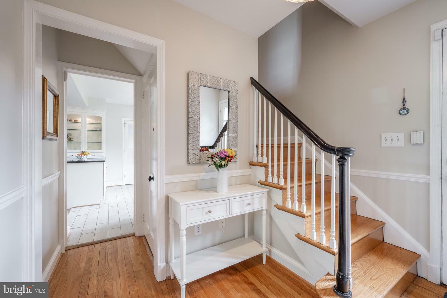 Property Photo: 3200 Holly Street VA 22305