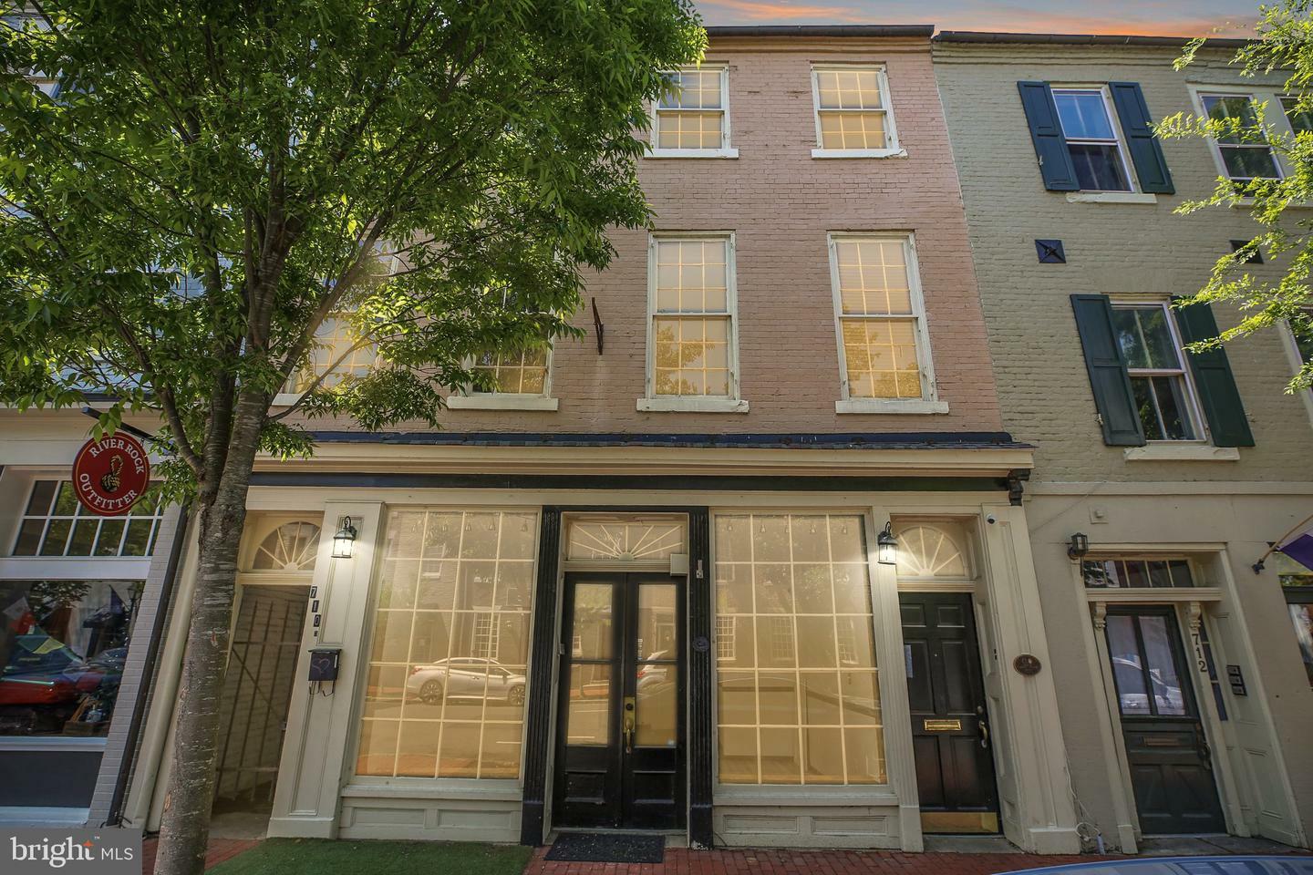 Property Photo: 710 Caroline Street VA 22401