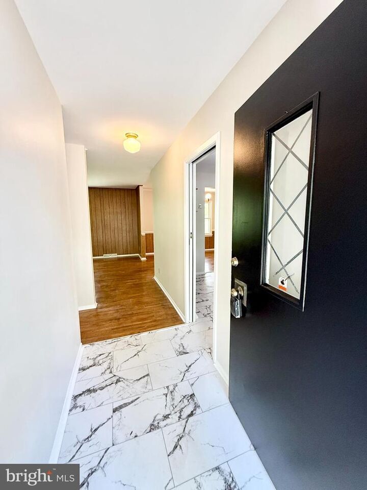 Property Photo:  201 Hardwood Lane  VA 22408 