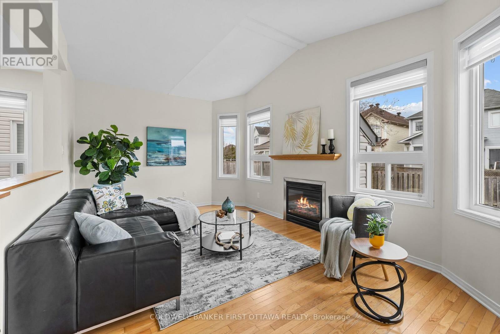 Property Photo: 135 Lamplighters Drive ON K2J 0C1