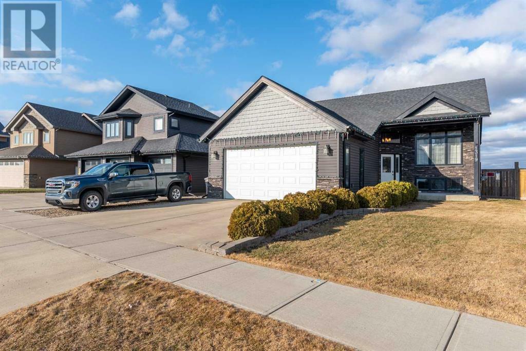 Property Photo: 1319 47A Avenue SK S9V 2G6