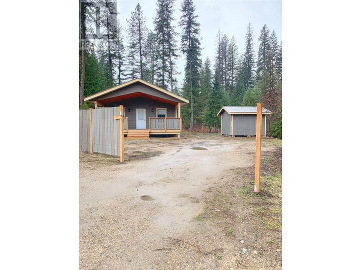 Property Photo: 5541 Ducksway Road BC V0G 2J0