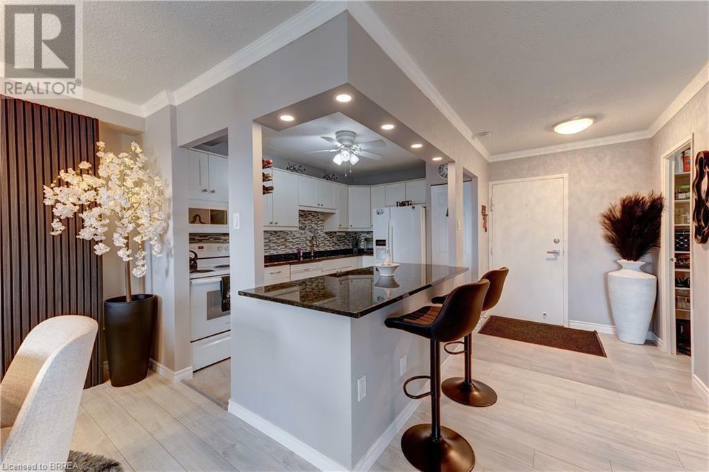 Property Photo: 640 West Street 307 ON N3R 6M3