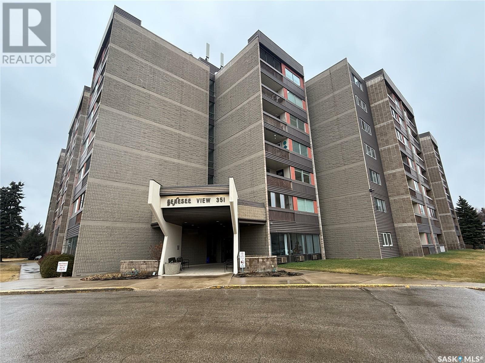 Property Photo: 305 351 Saguenay Drive SK S7K 5T4