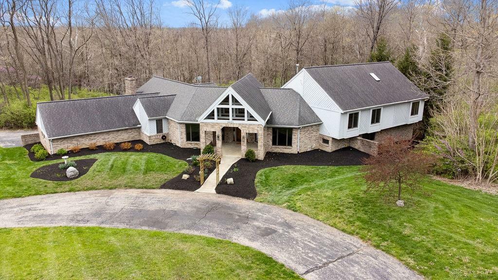 Property Photo: 6831 Timberlands Drive OH 45414