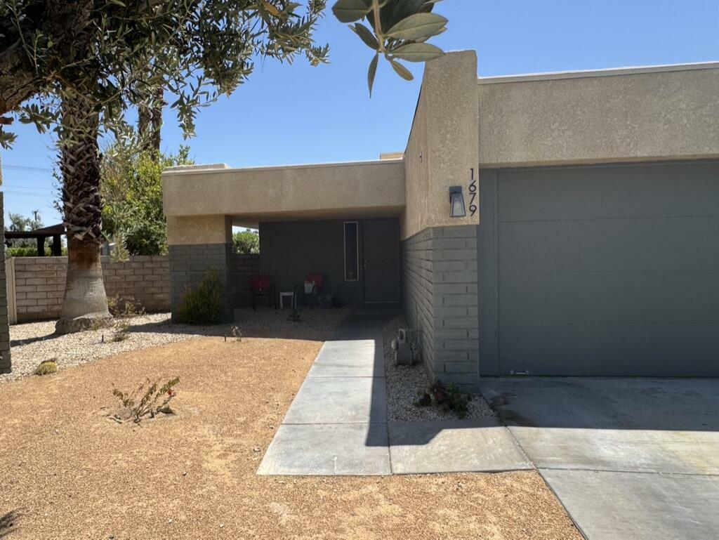 Property Photo: 1679 Sunflower Court N CA 92262