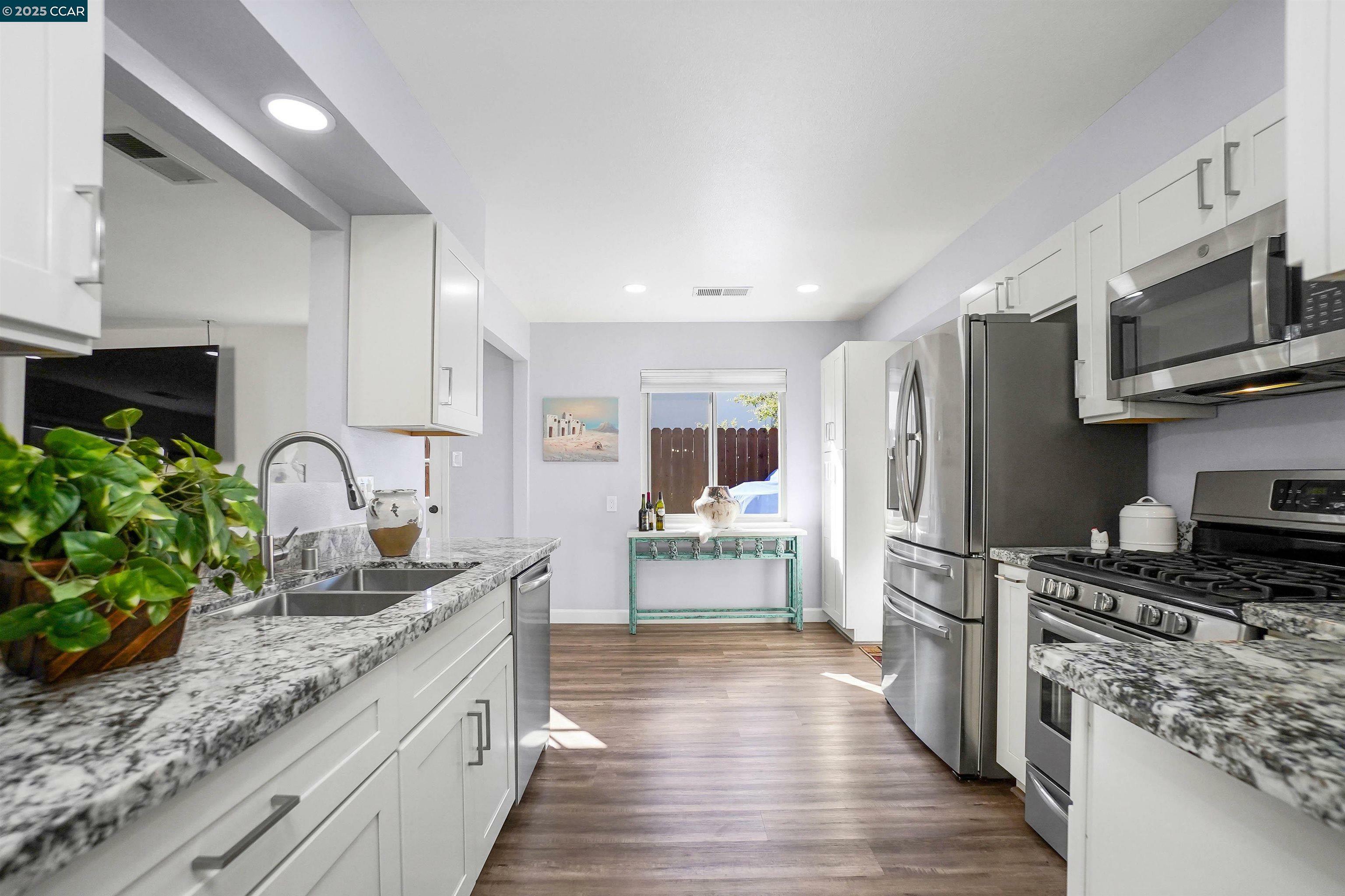 Property Photo: 1920 Encima Dr CA 94519