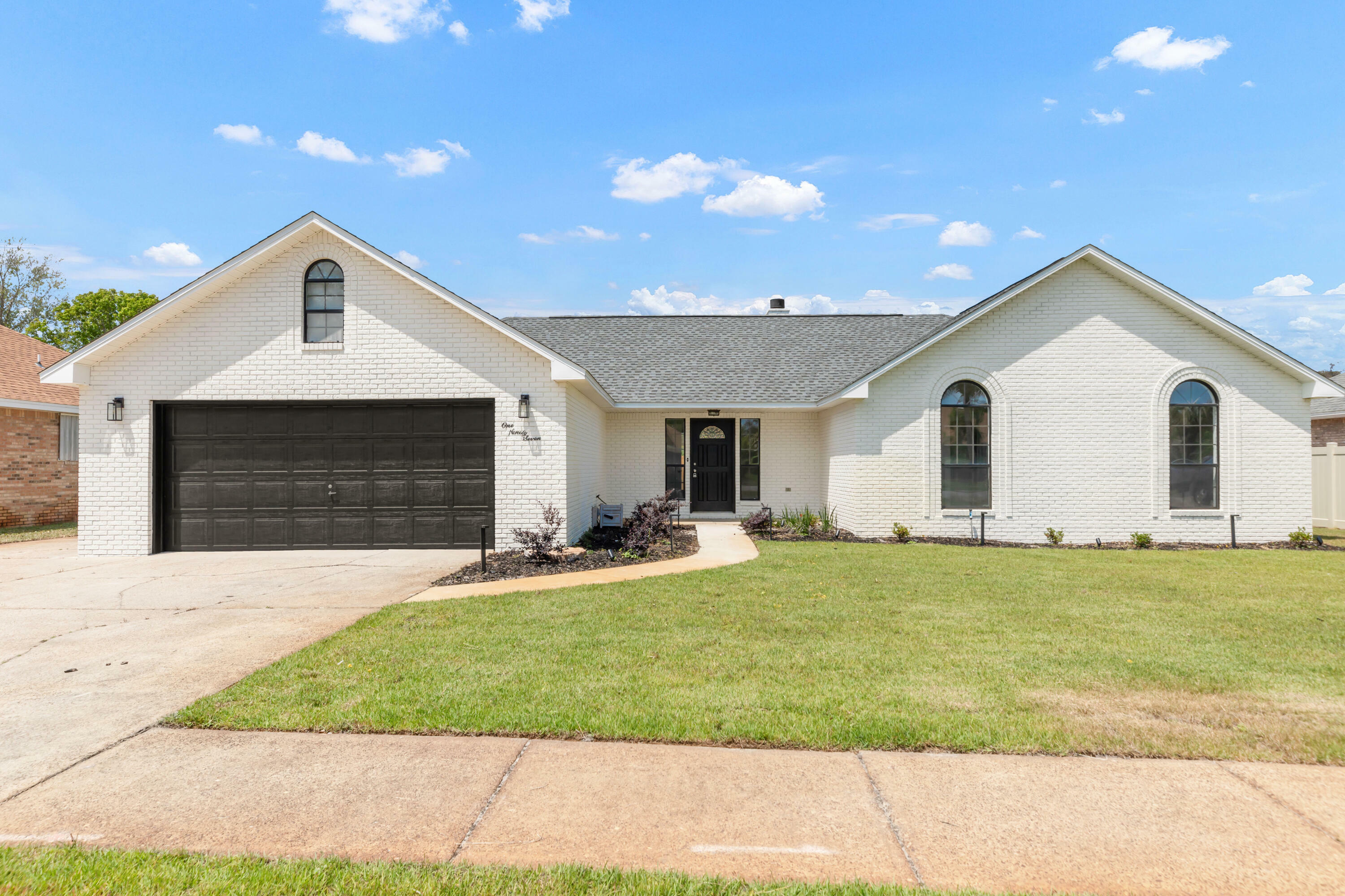 Property Photo: 197 Kel-Wen Circle Kel-Wen FL 32541