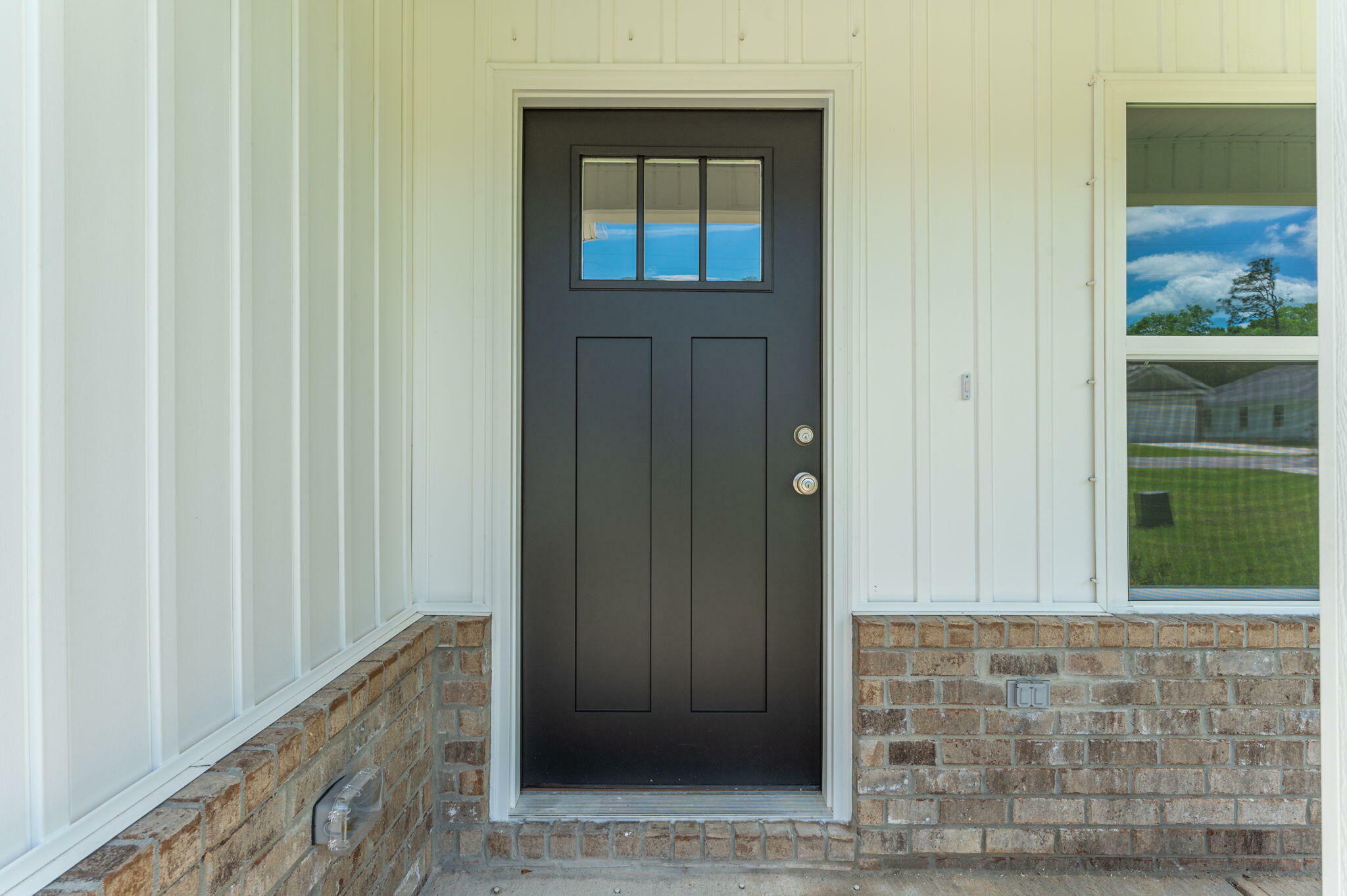 Property Photo: 508 Lee Avenue FL 32539