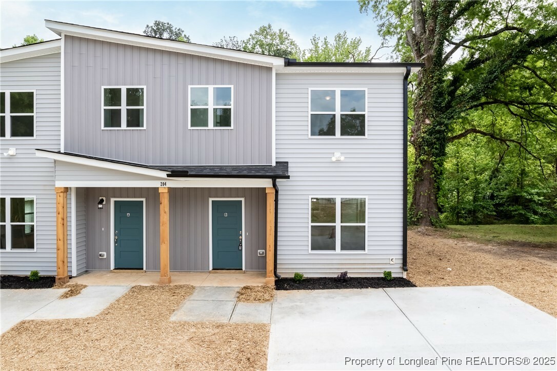 Property Photo: 1057 1059 E Harnett Street NC 28334