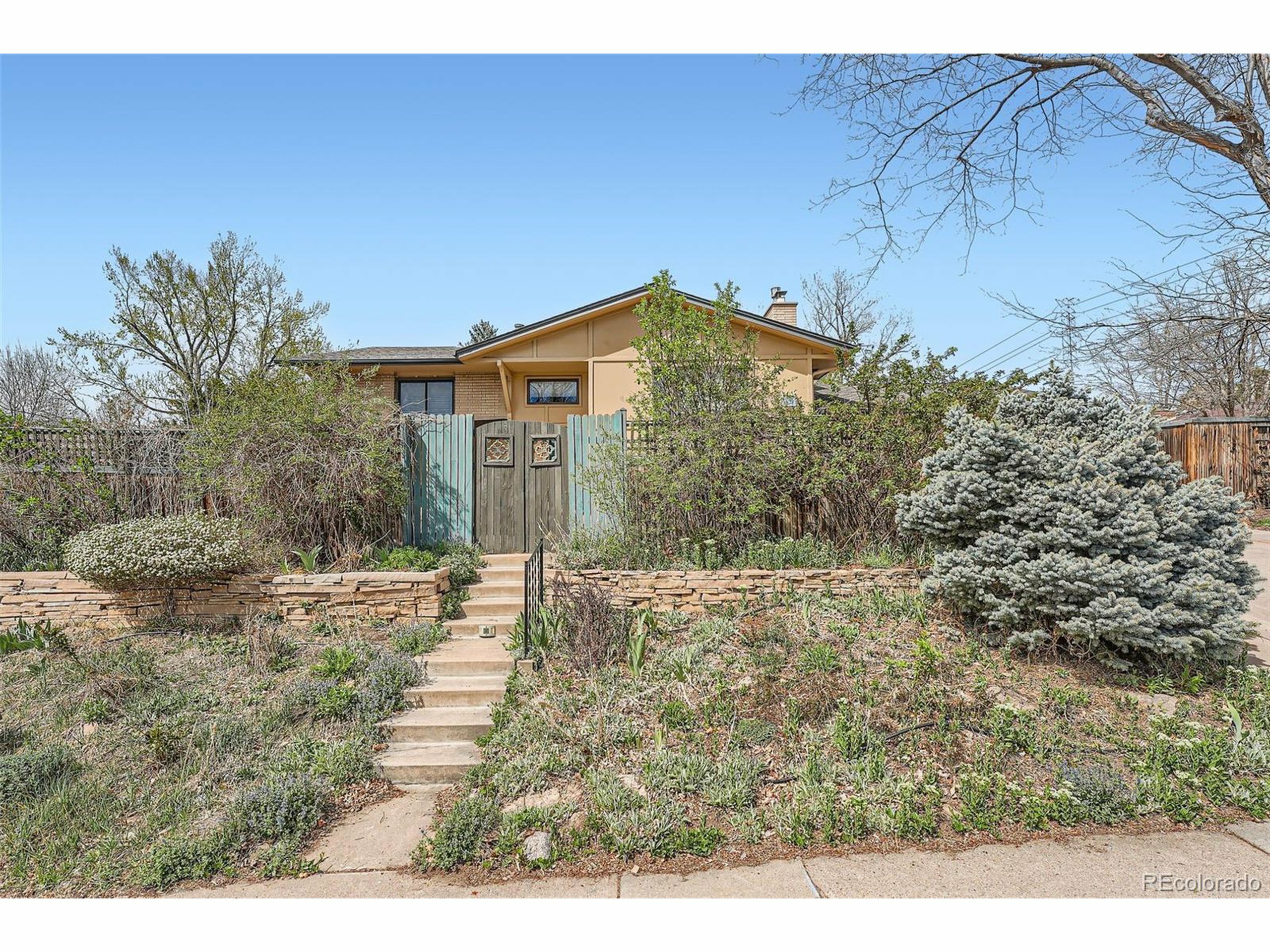 Property Photo: 8095 E Lehigh Ave CO 80237