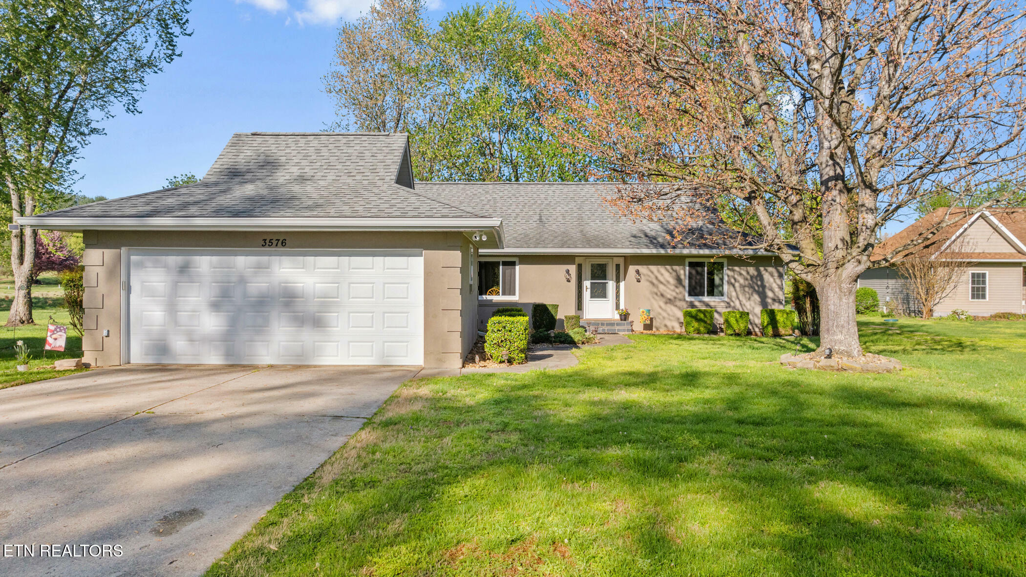 Property Photo: 3576 E Atherton Lane TN 37890