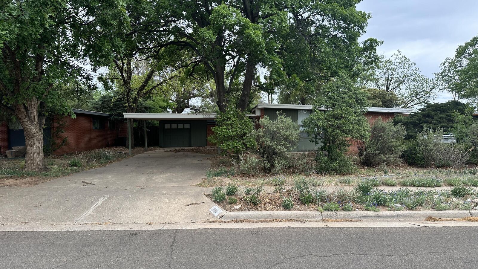 Property Photo: 2508 45th Street TX 79413