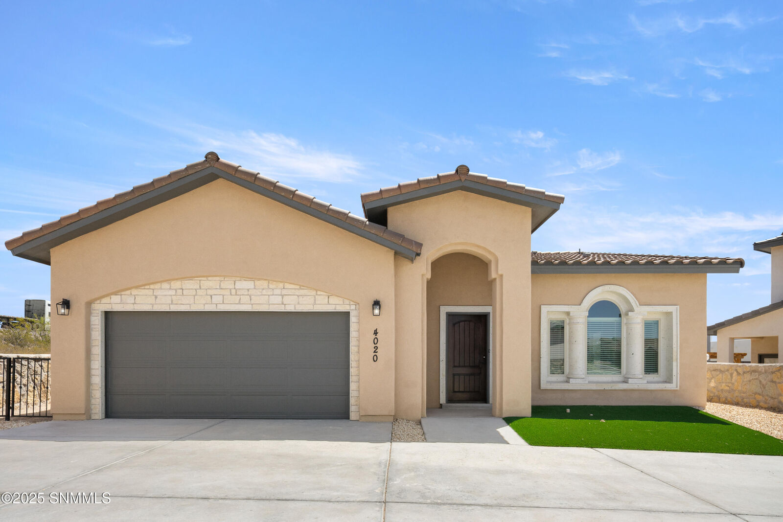 Property Photo:  4020 Lasso Lp  NM 88005 