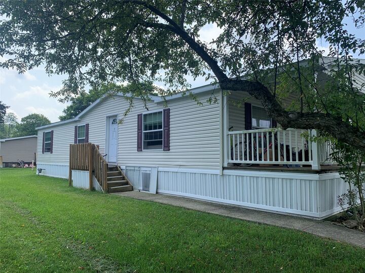 Property Photo: 37 East Avenue NY 10992