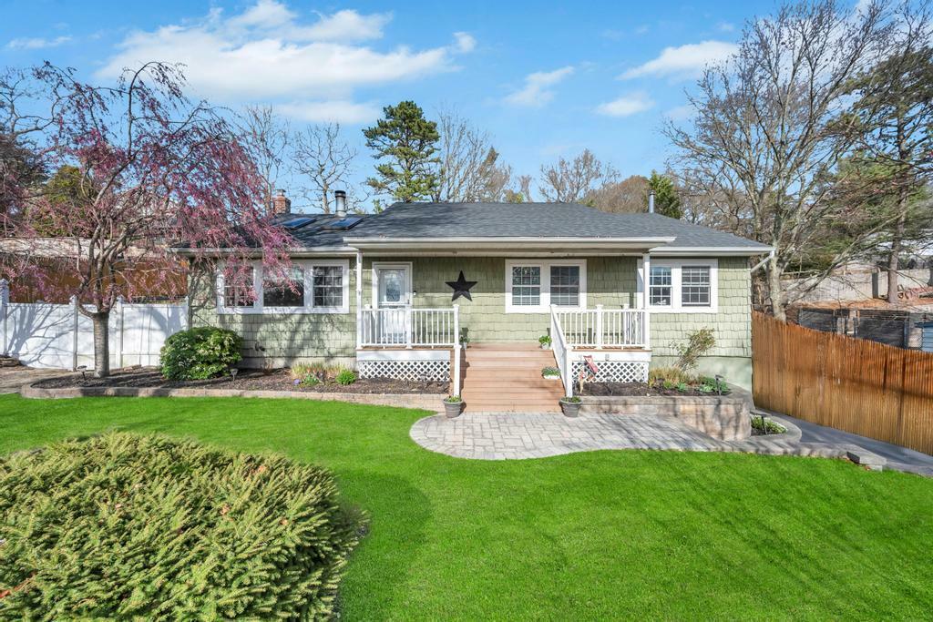 Property Photo: 410 Patton Avenue NY 11967