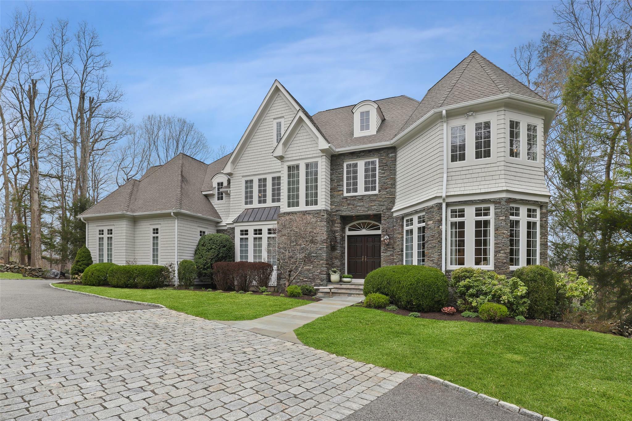 1616 Hunterbrook Road  Yorktown Heights NY 10598 photo