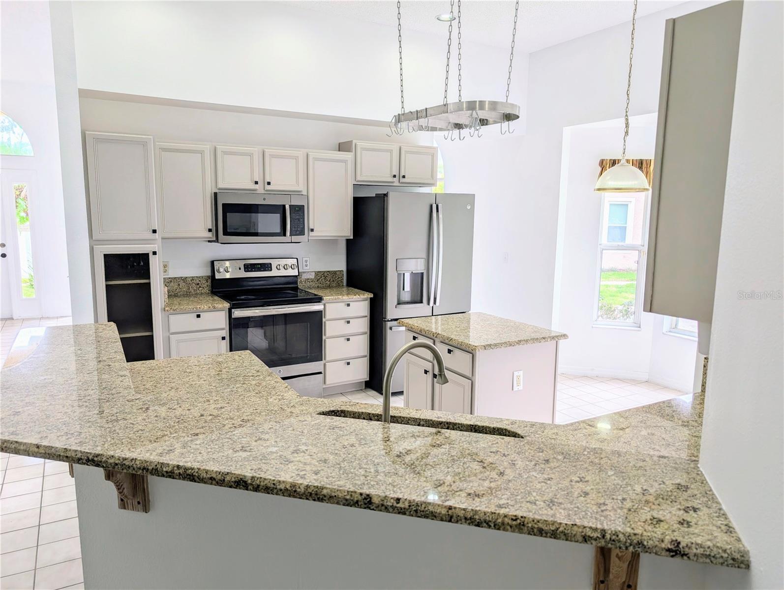 Property Photo: 3880 Becontree Place FL 32765