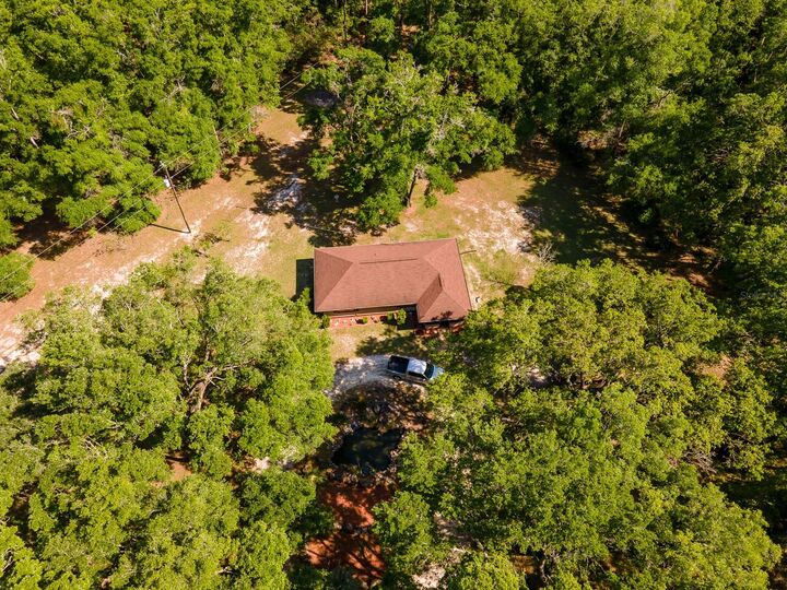 Property Photo:  23725 NW 142nd Avenue  FL 32643 