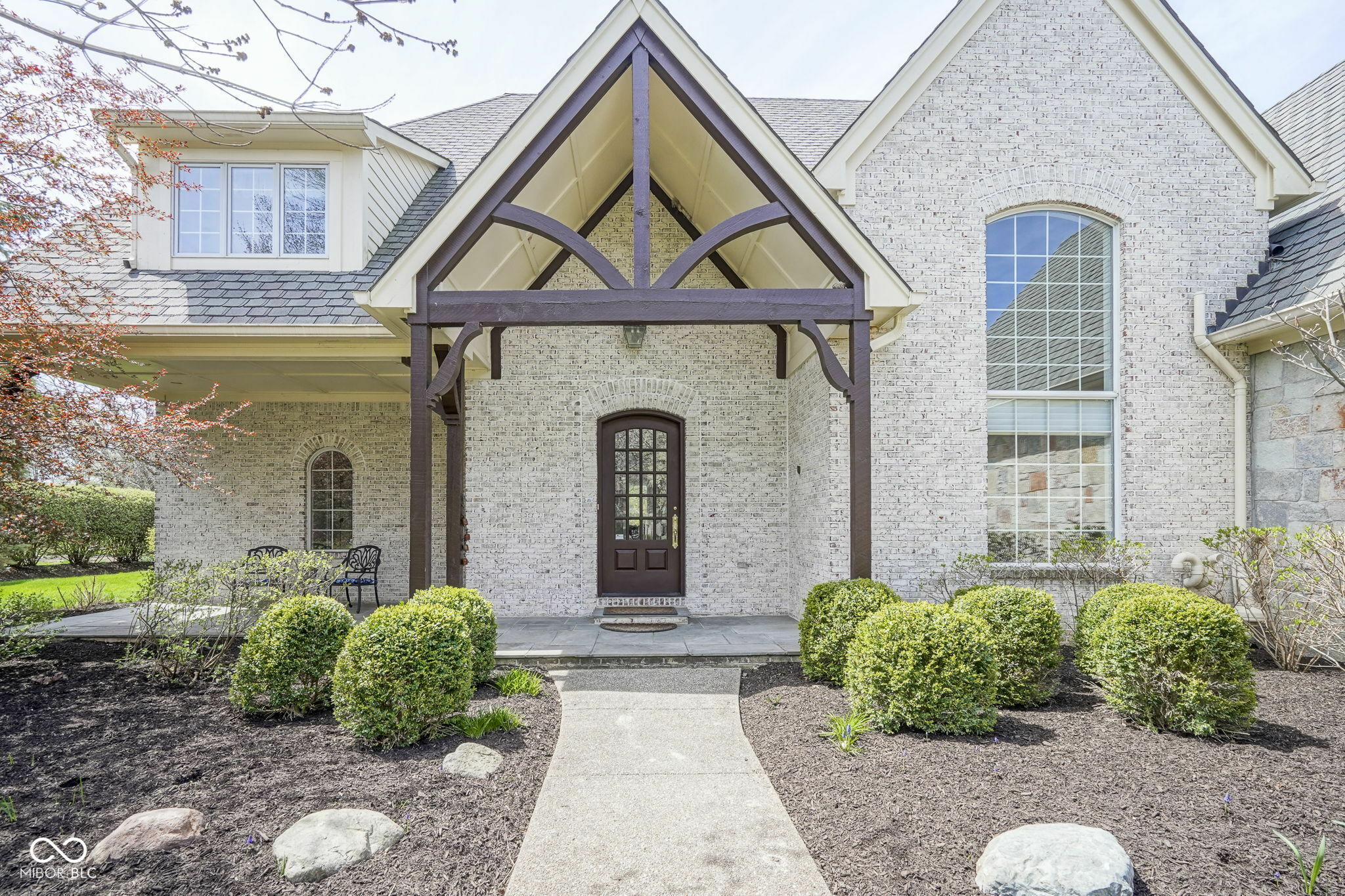 Property Photo: 10628 Walnut Creek Drive W IN 46032