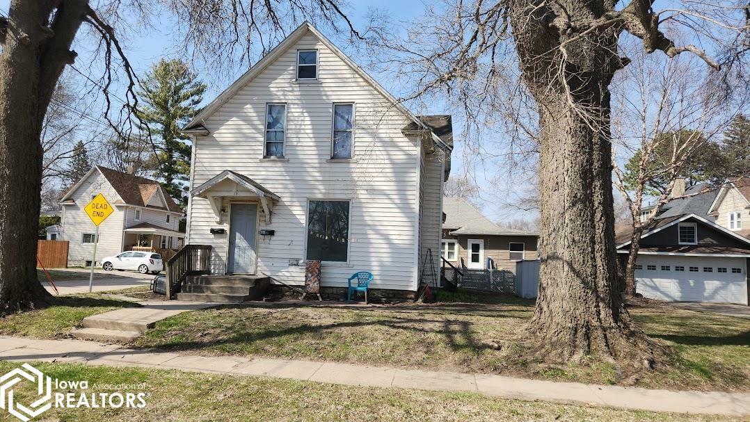 Property Photo: 116-116.5 9th Street IA 50401