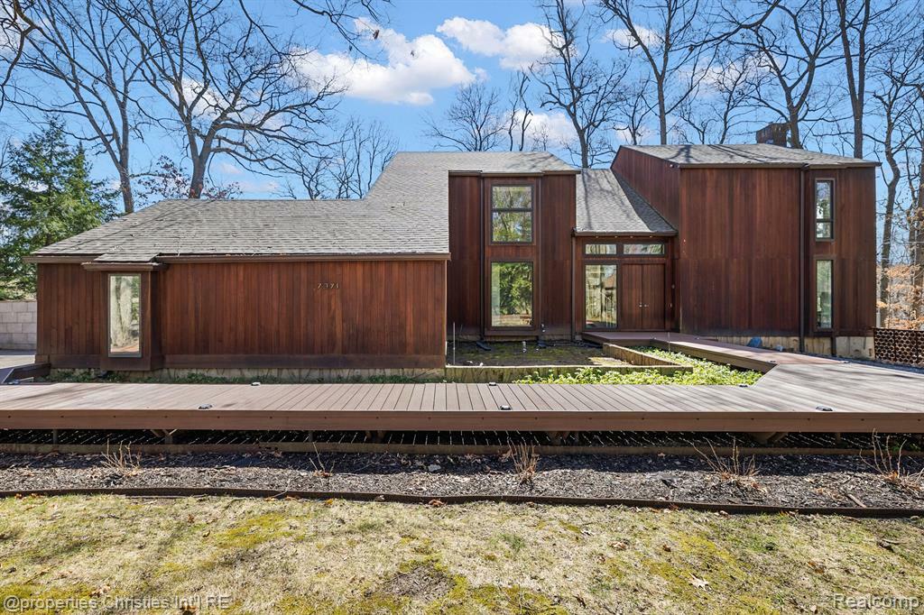 7371 Lindenmere Drive  Bloomfield Hills MI 48301 3533 photo