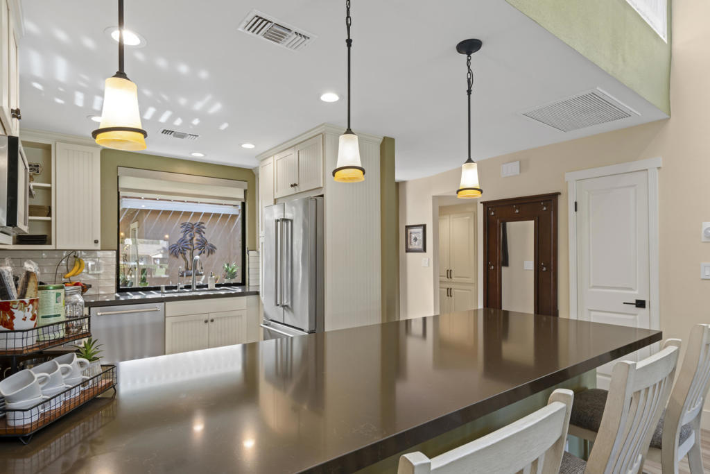 Property Photo:  111 Juan Circle  CA 92260 