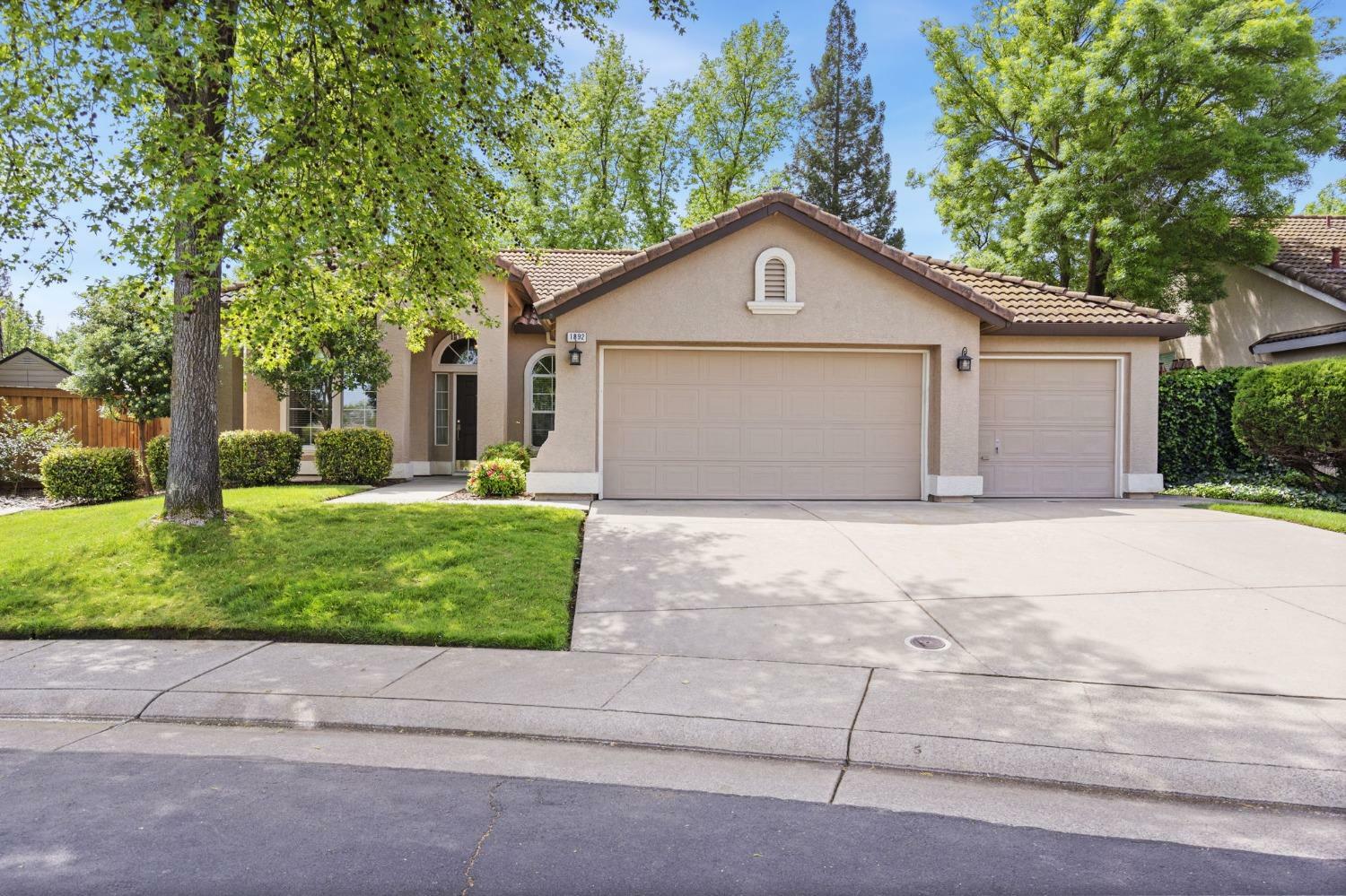 Property Photo:  1892 Hilmerton Circle  CA 95747 