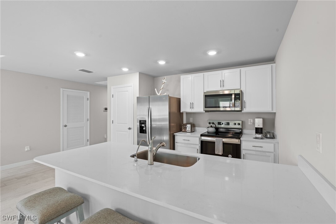 Property Photo: 3013 41st Street SW FL 33976
