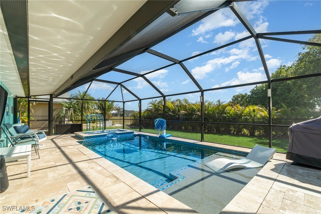 Property Photo: 2248 Bonn Court FL 33983