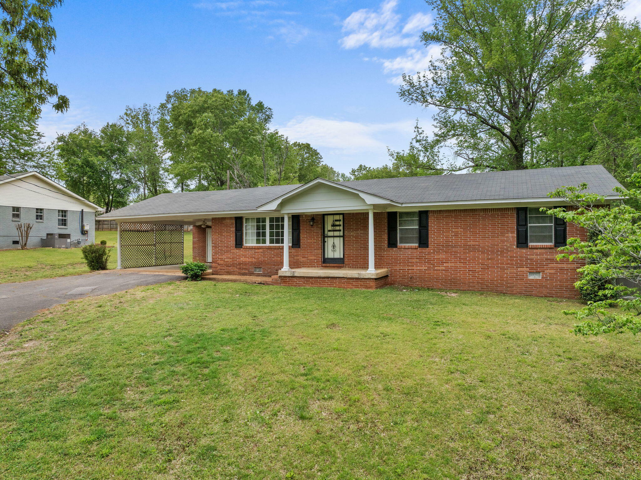 Property Photo:  36 County Road 313  MS 38834 
