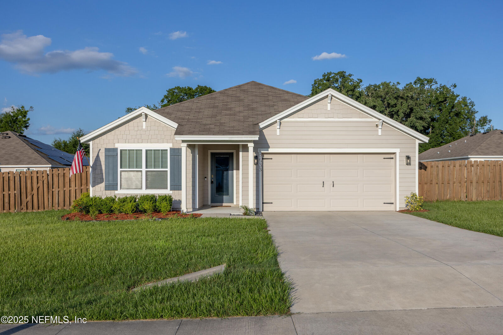 Property Photo:  19533 NW 229th Street  FL 32643 